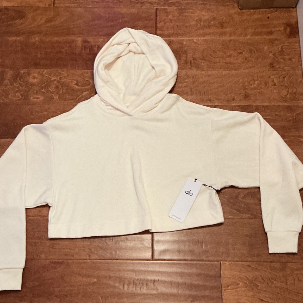 ALO Yoga Bae Hoodie in Cream